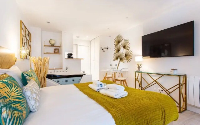 Love Room - 2P With Jacuzzi