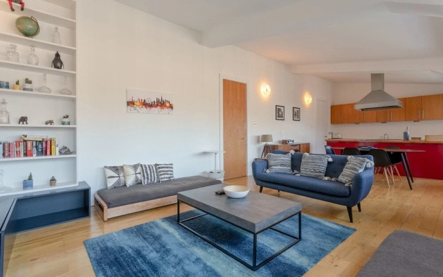 2 Bedroom Loft Near Edgware Road