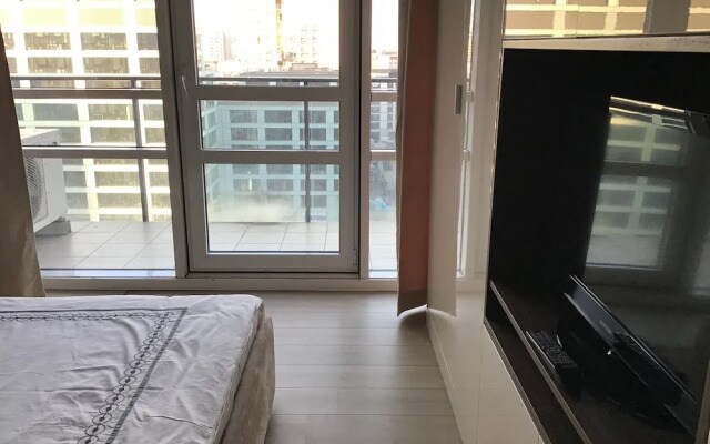 Green Wood Apartments Platinum Towers