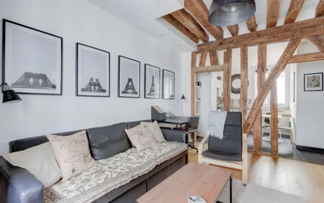Athos I Stylish 1BR Home on the Rive Gauche