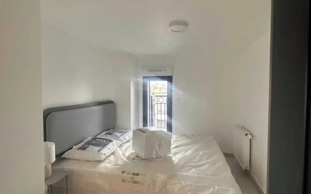 Elegant Appt - 3bdr/8p - Near Paris & La Defense