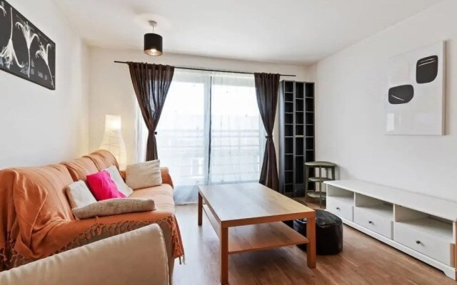 Spacious 2bdr Apt for 4p, Near Trendy Hackney