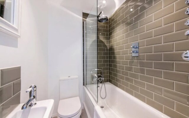 3-bed Mews House, Battersea