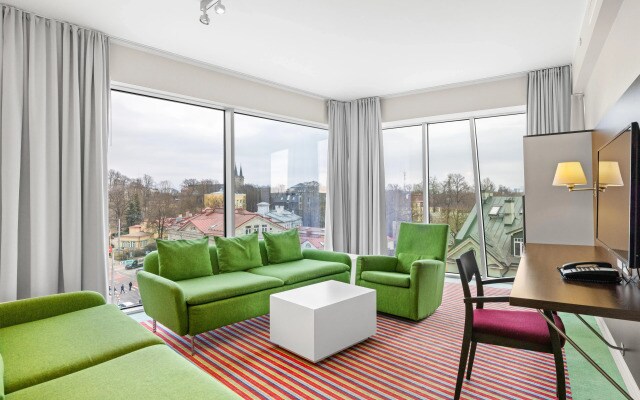 Отель Park Inn by Radisson Meriton Conference & Spa Tallinn