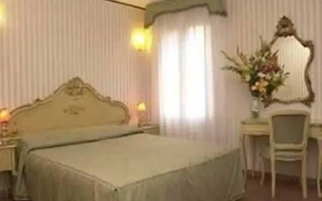 Hotel Leonardo