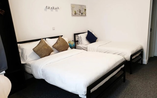 Lonsdale Lodge