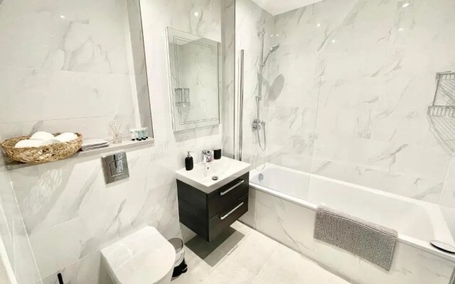 D D Luxury Apartments
