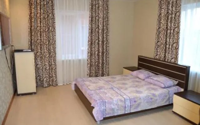 Guesthouse on Kolkhoznaya