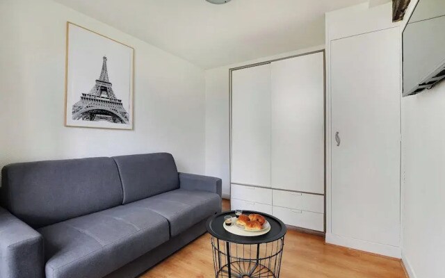 Studio in the Heart of the Marais !