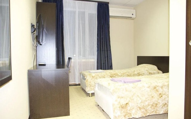Expo Hotel