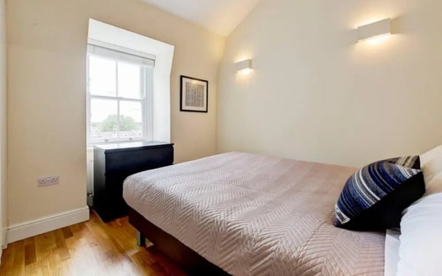Cosy Two Bedroom Apartment - Flat 59A