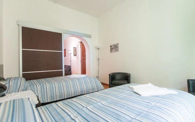 Santini House
