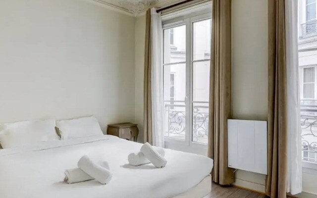 Secret Maillot Charming 1 Bed Apt in Paris