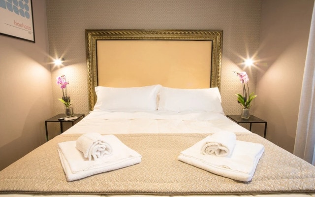 Rometobe Rooms & Hospitality