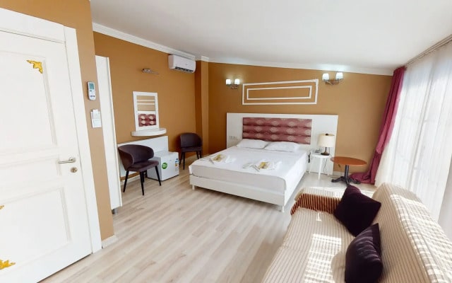 Отель The Wolf Hotel Karakoy