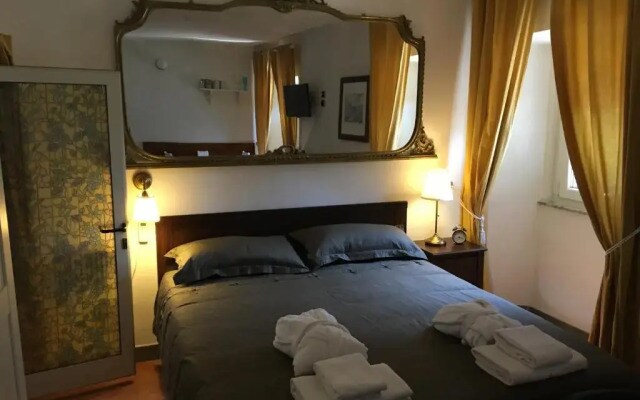 Monterone Studio 10