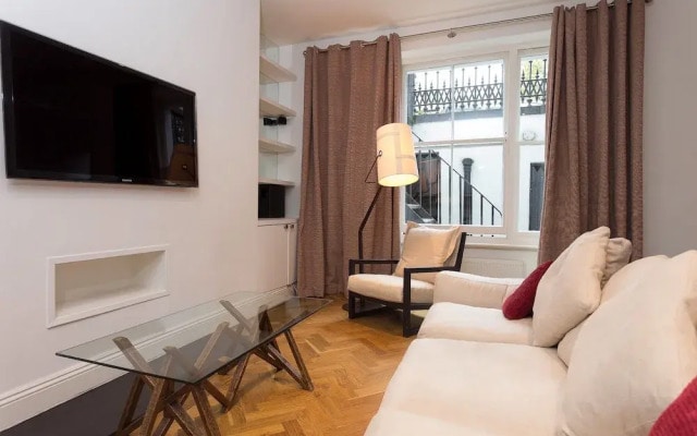 2 Bedroom Apartment in Notting Hill