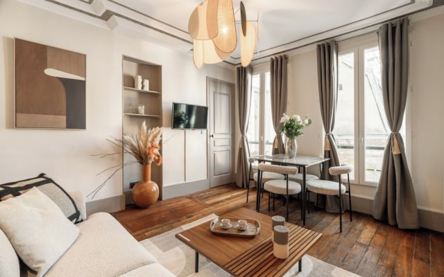 1523 Verneuil