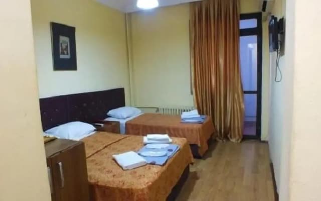 Naz Hotel