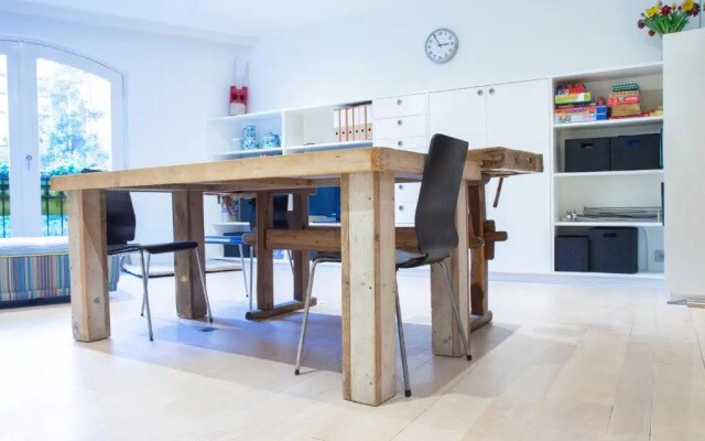 Flo's Atelier - Family studio