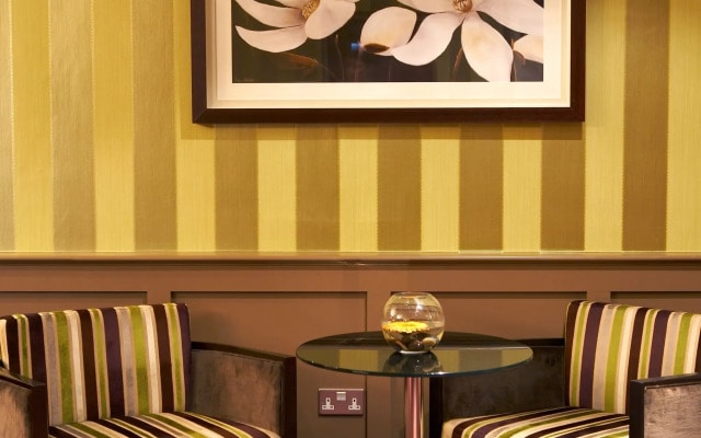 Manchester Airport Stanley Hotel by Belvilla