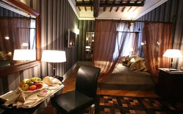 The Inn at the Spanish Steps Elegant Collection - The Jewel