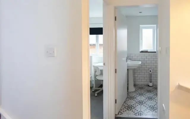 Stylish Town House - Located Close to Derby Centre