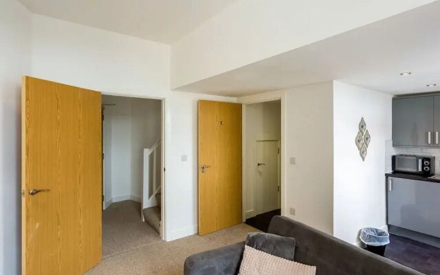 Snug Holiday Home in Bradford With Balcony