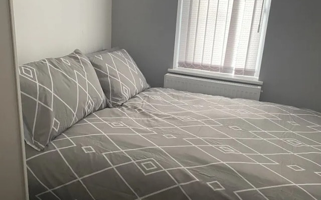 Large 3 bed House Sleep 10 Anfield Liverpool