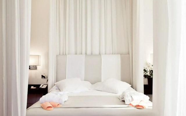 Hotel Isa