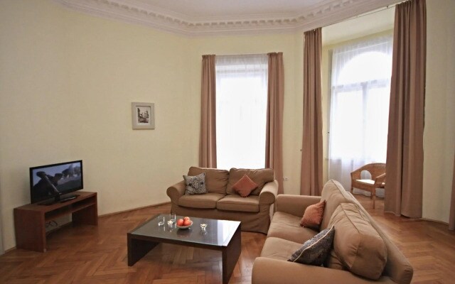 RiverView Apartments