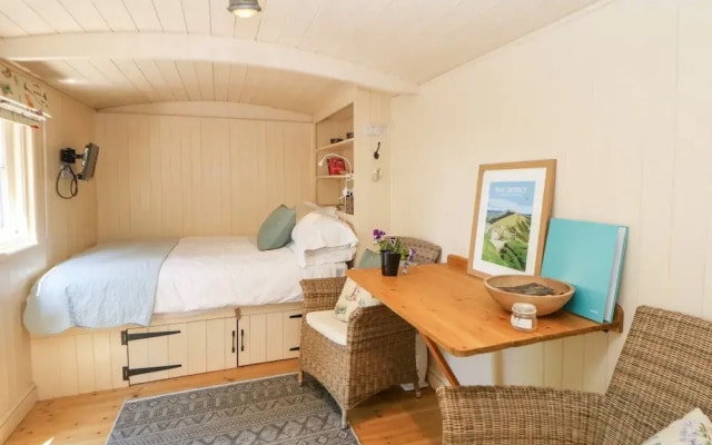 Shepherd's Hut