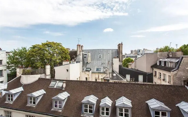 Studio Apartment in Saint-germain-des-prés & Saint-michel