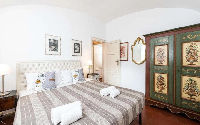 Diana in Pantheon Apartment