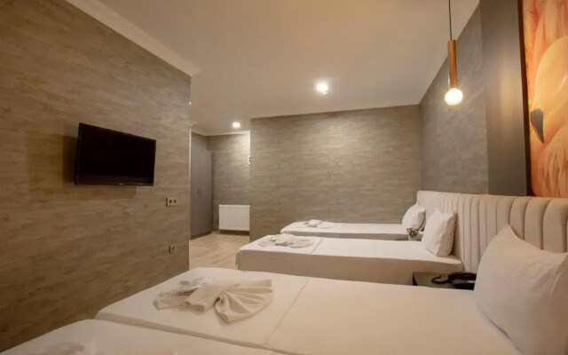 La VIE Suite Hotel