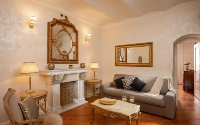 Condotti Corner Apartment Piazza di Spagna