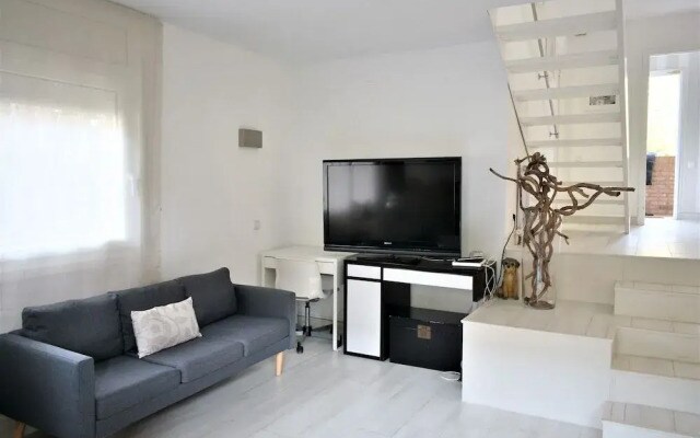 Shikara Be my Guest Castelldefles
