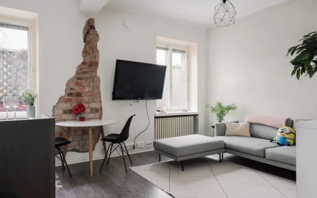 Renovated Top Floor Studio in Kallio