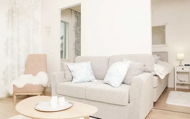 Crystal Suites 1