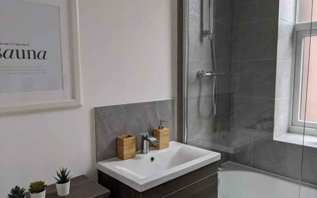 Premier Apartments