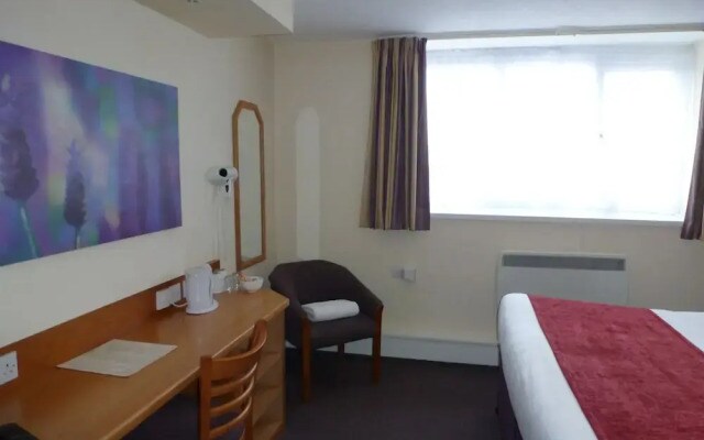 De Trafford Hotel by Chef and Brewer Collection