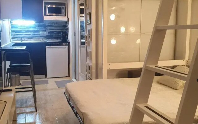 Mini house LOFT 25m2 in Barcelona