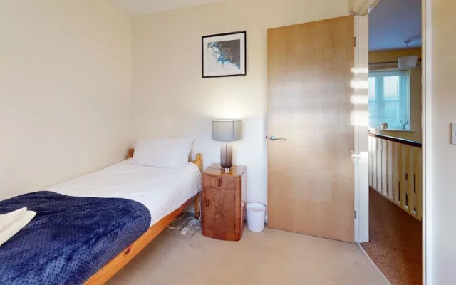 Impeccable 4-bed House in London