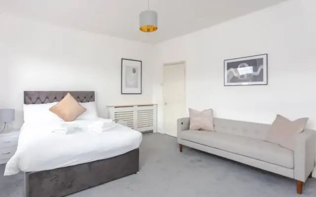 Quiet 2 Bedroom Flat in Peckham Rye