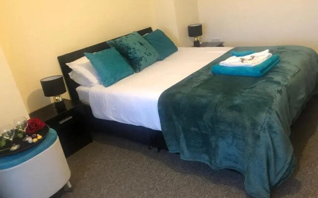 The Upper Room Apartment