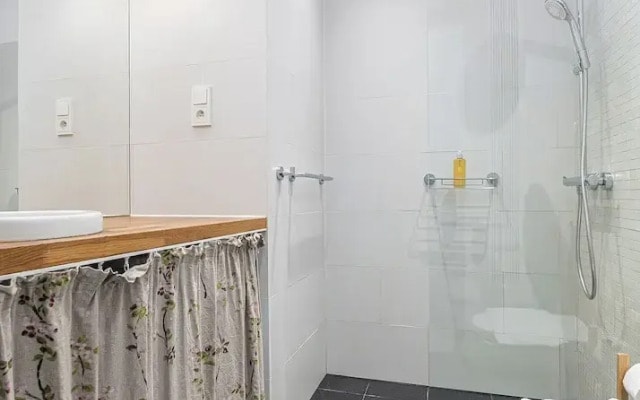 RentPlanet - Apartament Białobrzeska