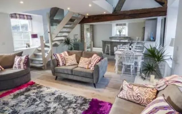 Bank House Mews