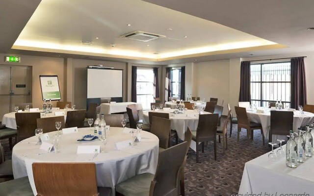 Holiday Inn Manchester-Central Park by IHG