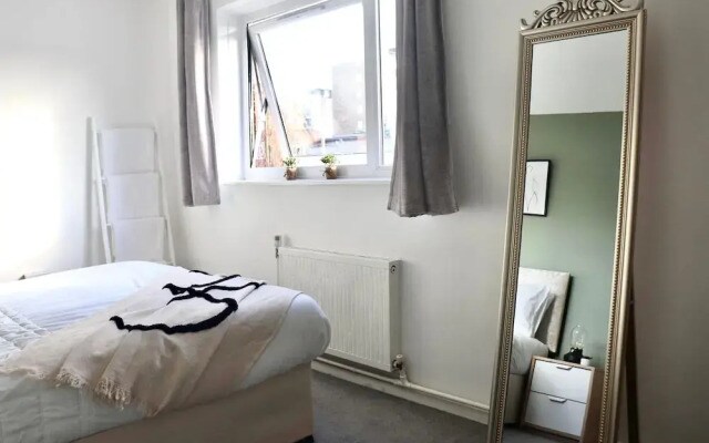 Stunning 1 Bedroom Apartment in Central London