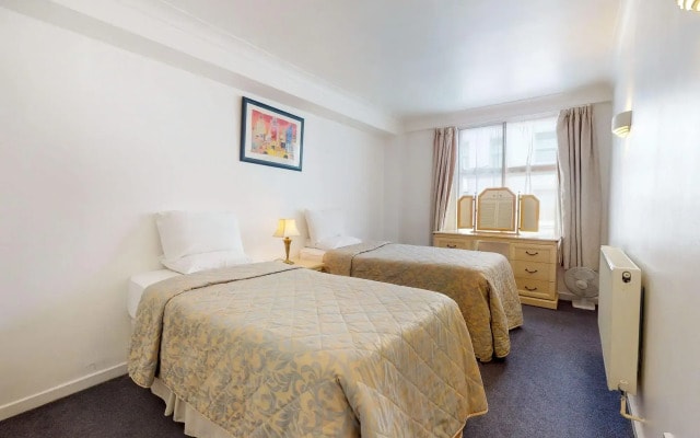 Hertford Court